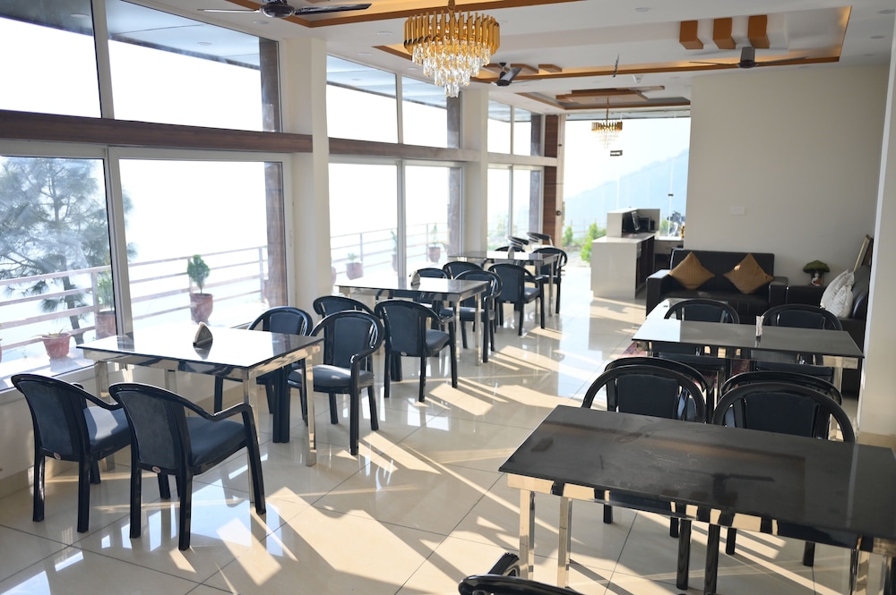 dhurva hotel and resort