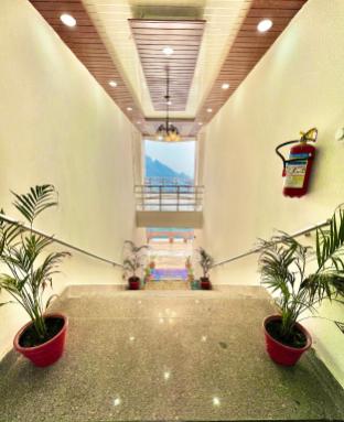 dhurva hotel and resort