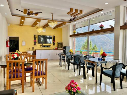 dhurva hotel and resort