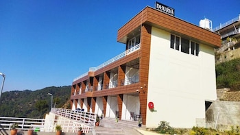 dhurva hotel and resort