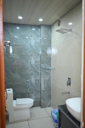 dhurva hotel and resort