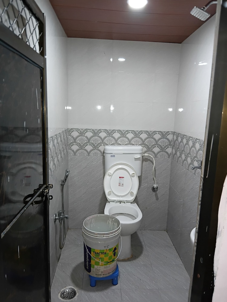 shristi home stay