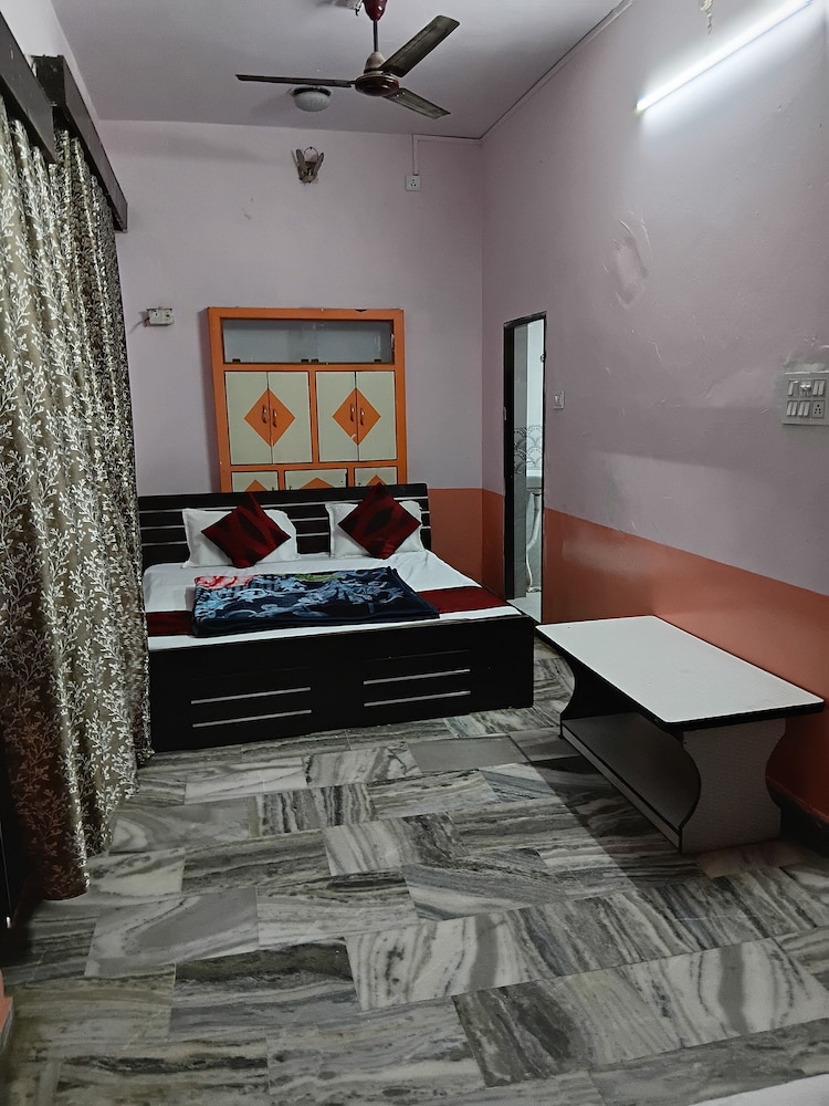 shristi home stay