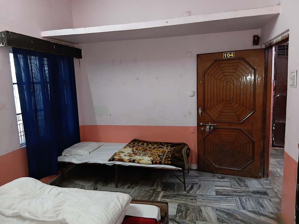 shristi home stay