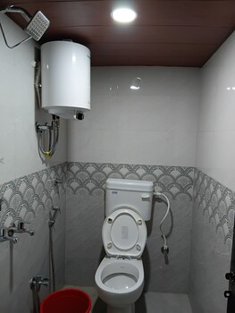 shristi home stay