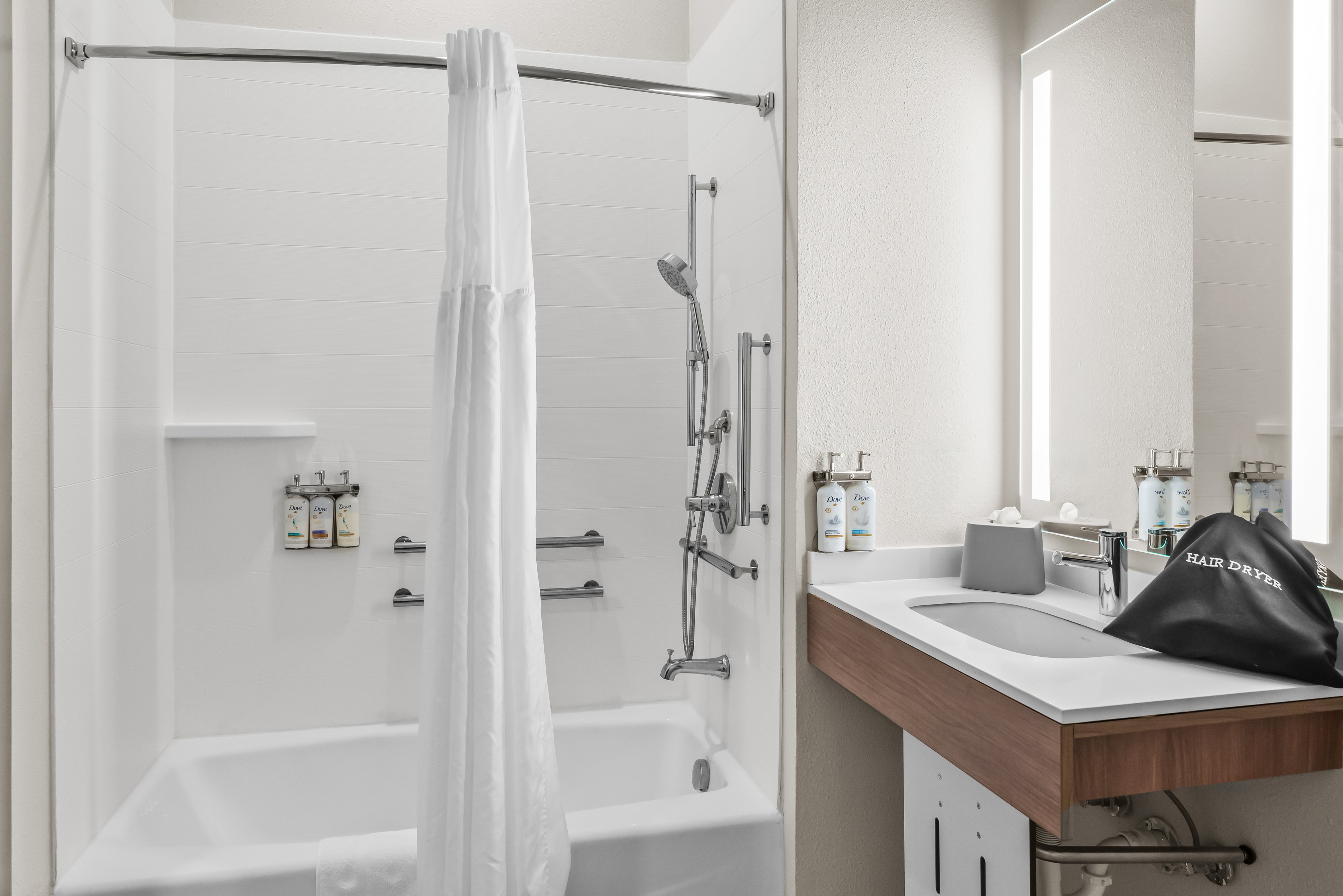 holiday inn express monticello by ihg