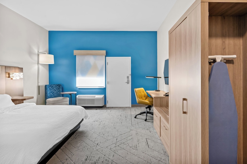 holiday inn express monticello by ihg