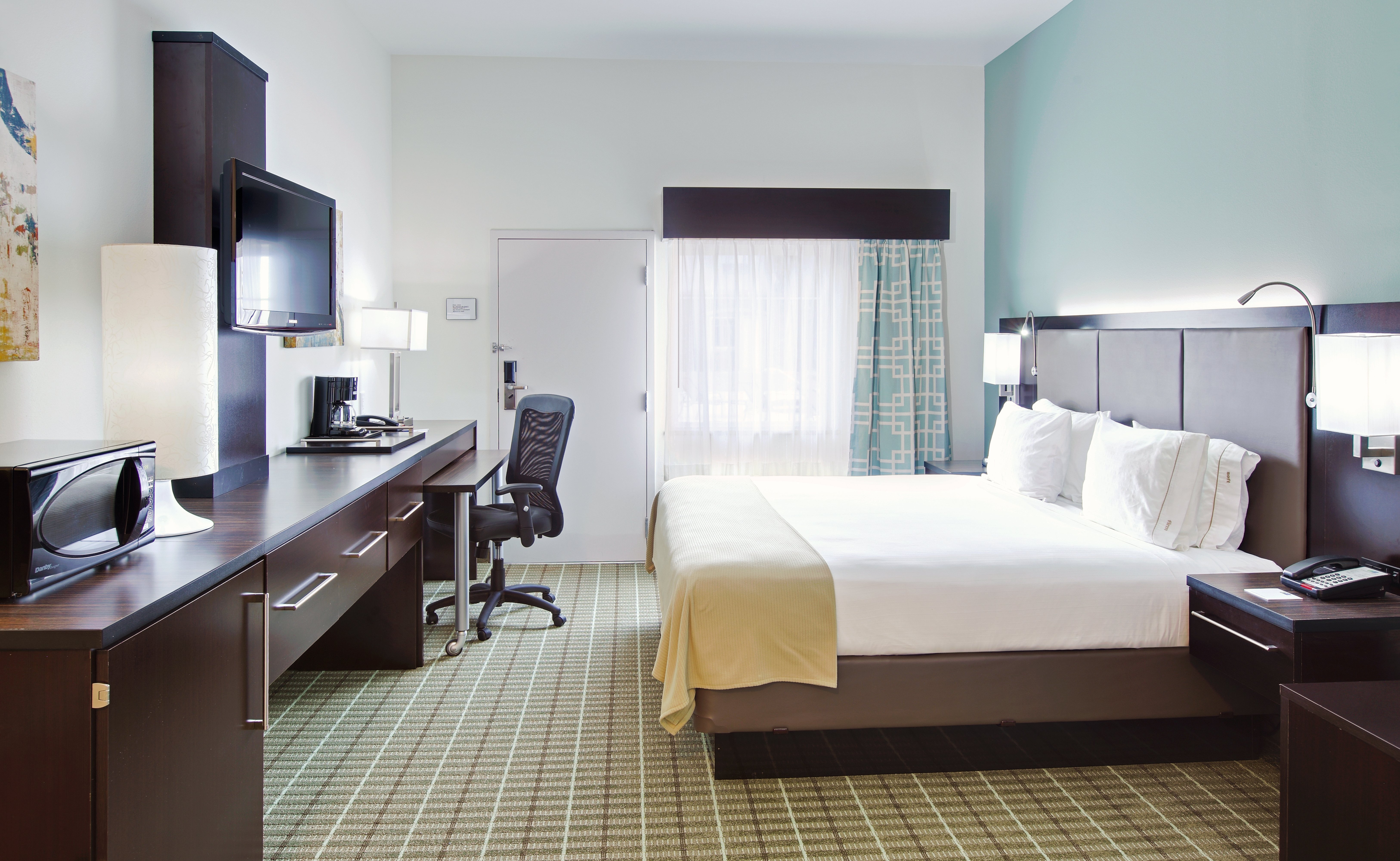 holiday inn express monticello by ihg