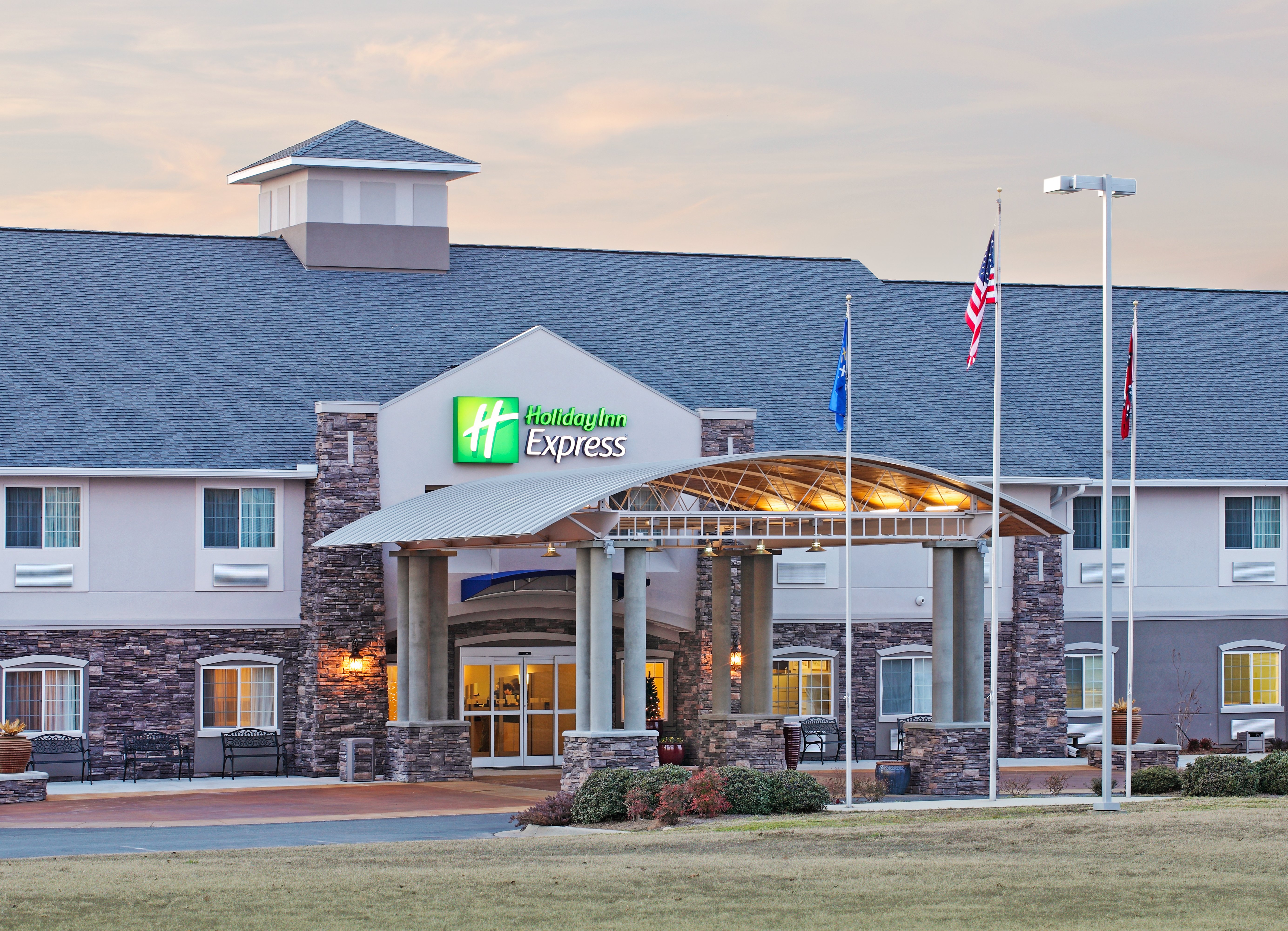 holiday inn express monticello by ihg