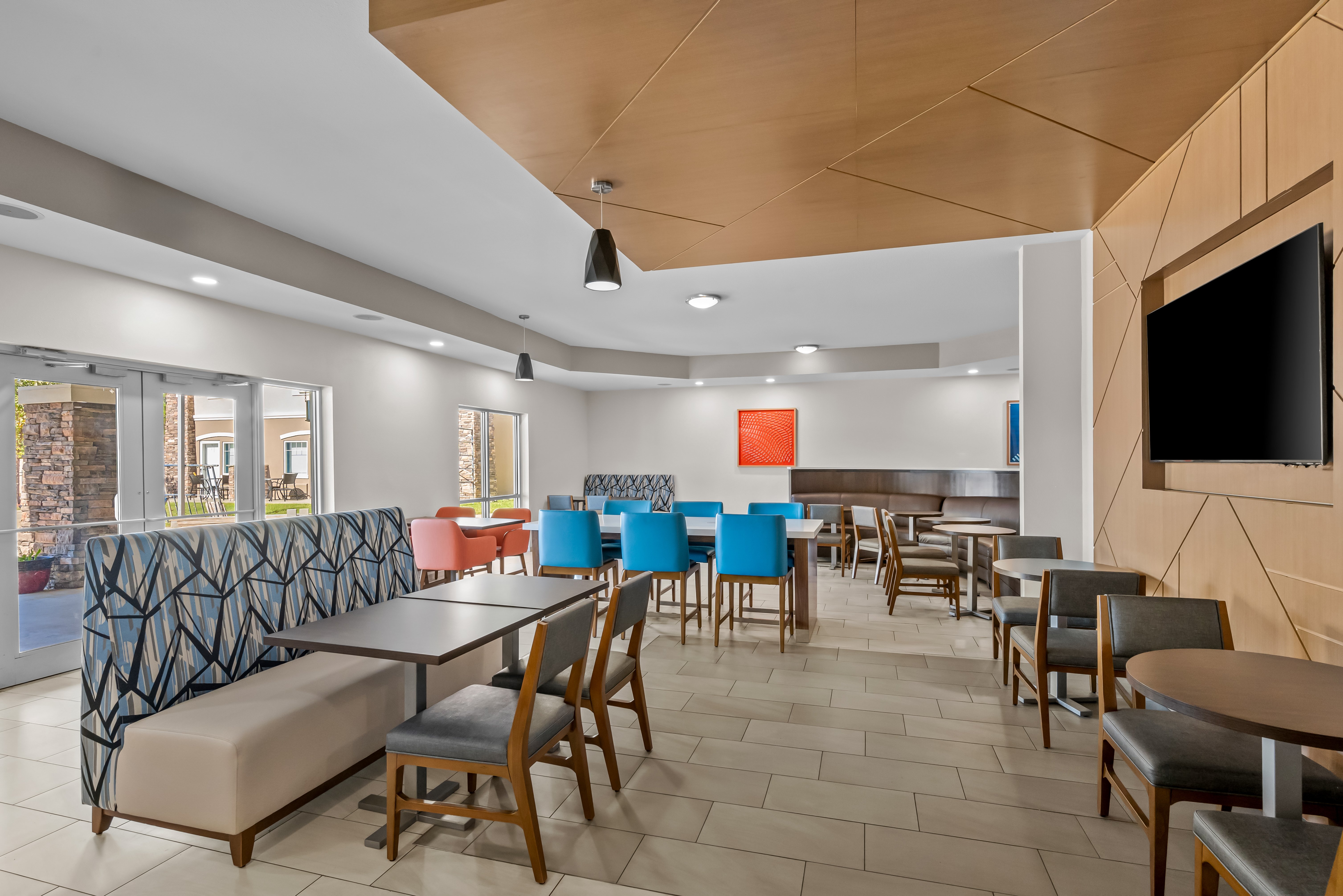 holiday inn express monticello by ihg