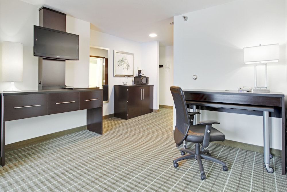 holiday inn express monticello by ihg
