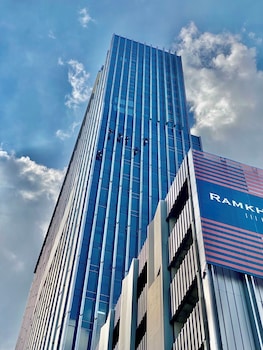 the quarter ramkhamhaeng by uhg