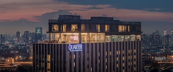 the quarter ramkhamhaeng by uhg