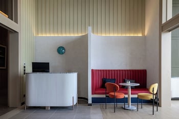 the quarter ramkhamhaeng by uhg