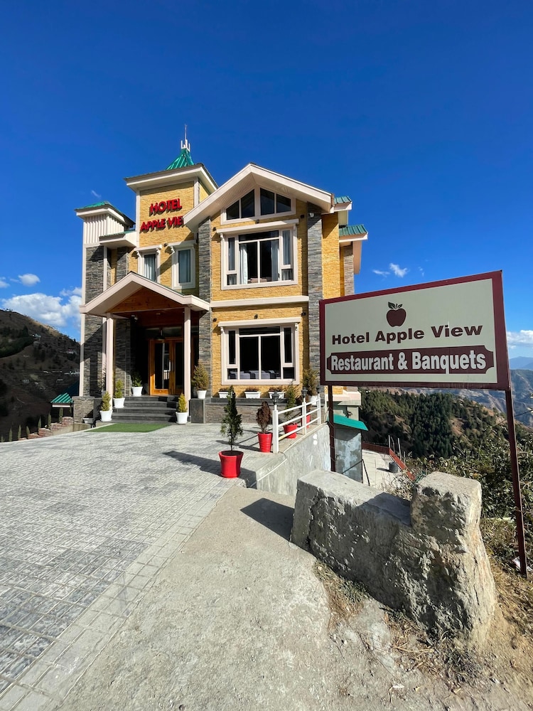 hotel apple view narkanda