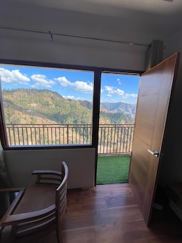 hotel apple view narkanda