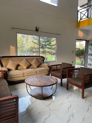 Luxsugero Farms,,2 star