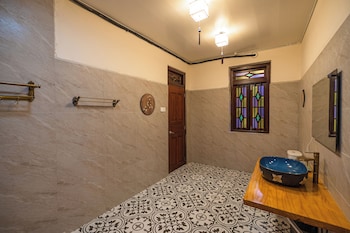 Penang Story Linn House,,2 star