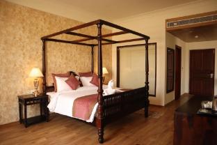 hotel raj vilas the palace