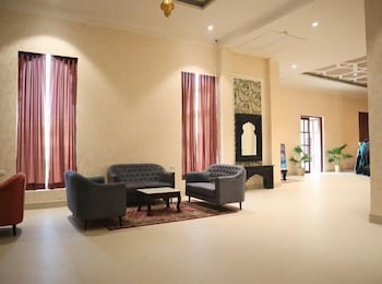 hotel raj vilas the palace