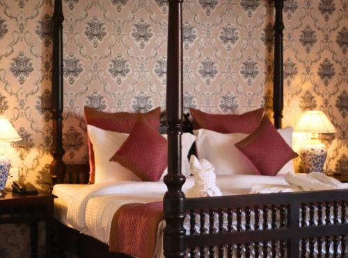 Hotel Raj Vilas The Palace,,3 star