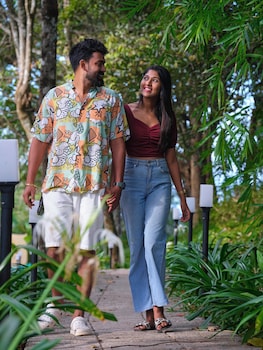 era resort by stride