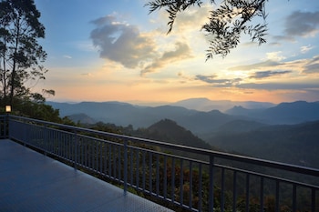 era resort by stride