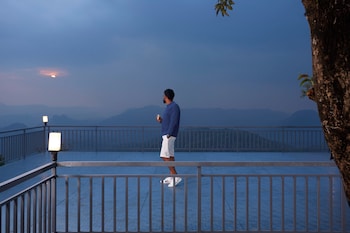 era resort by stride