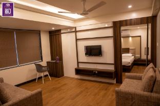 hotel raj lodging andboarding