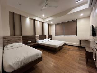 hotel raj lodging andboarding