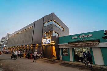 hotel raj lodging andboarding