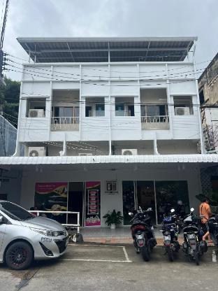 The First One Hotel,,4 star