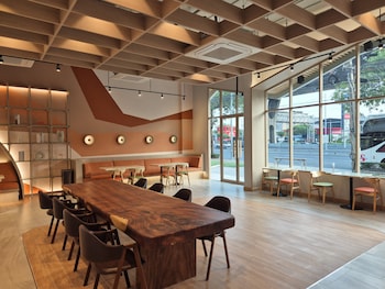 The Publyc Hotel,,2 star