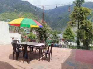 Rising View Hills,,2 star