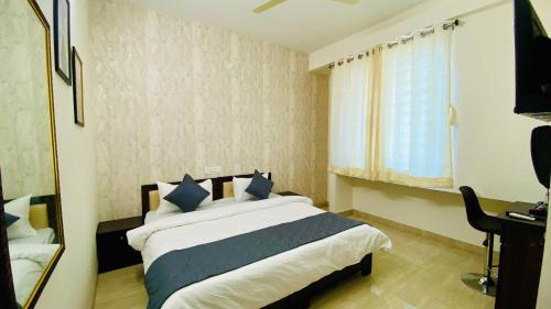 Hotel Regency,,3 star