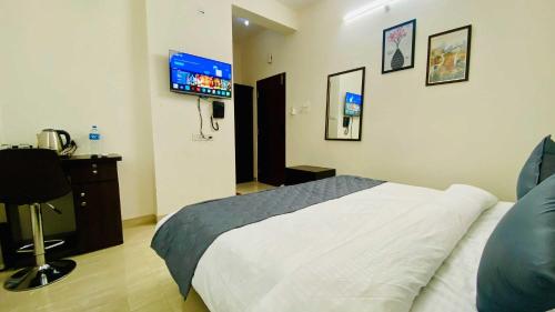 Hotel Regency,,3 star