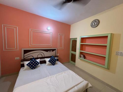 The Noor House,Taj East Gate Rd 63,3 star