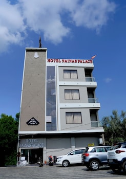 hotel nainas palace