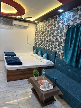 hotel gurukripa guest house