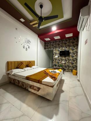 hotel gurukripa guest house