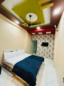 hotel gurukripa guest house