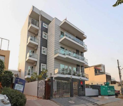 Hotel O V R Residency Near Sri Amruth Chithra Mandira,,4 star