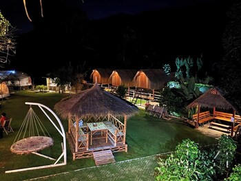 Lion Cafe Resort,,3 star