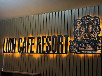 Lion Cafe Resort,,3 star