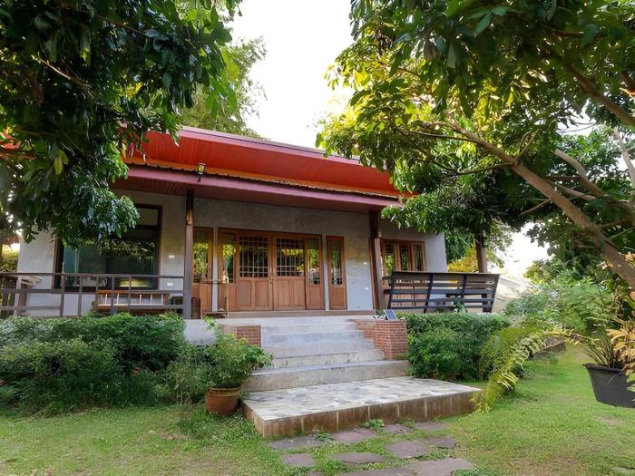 lion cafe resort
