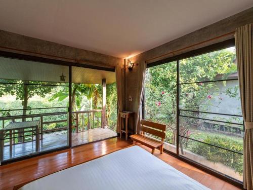 lion cafe resort