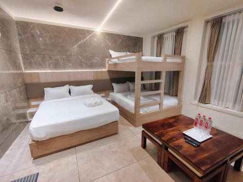 Shriram Cottage,,4 star