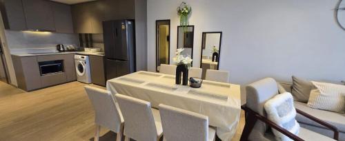 luxury 2 bed room sea view best location