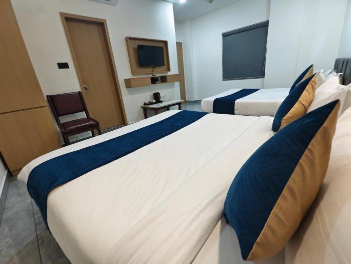 the sky comfort hotel krisha dwarka