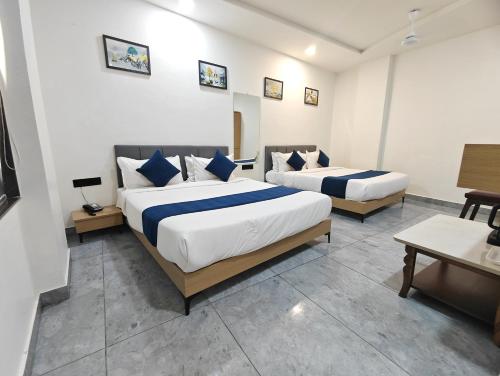 the sky comfort hotel krisha dwarka